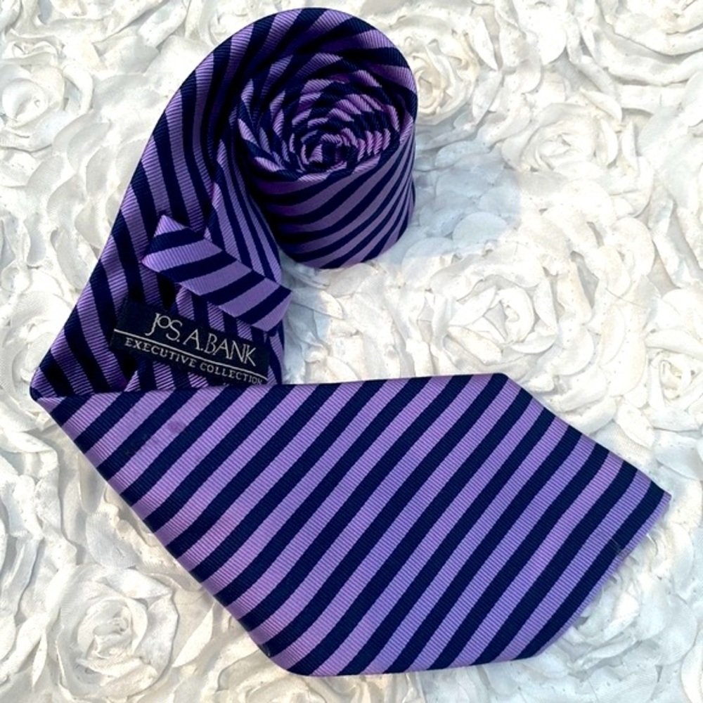 New Jos. A. Bank mens silk striped tie